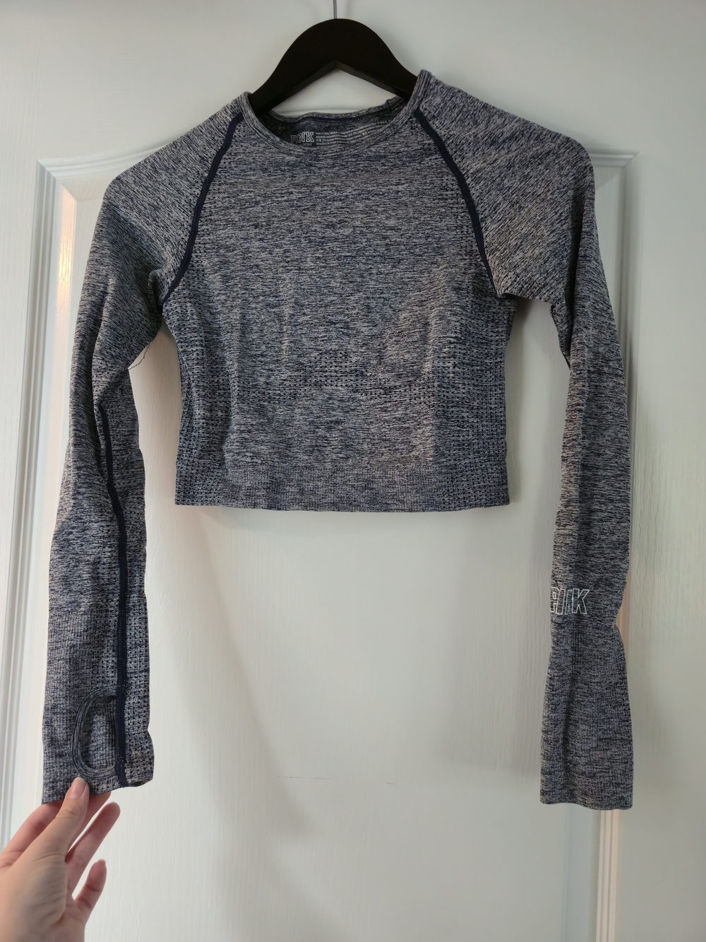 PINK Victoria's Secret Navt/Grey Long-Sleeve Workout Crop Top